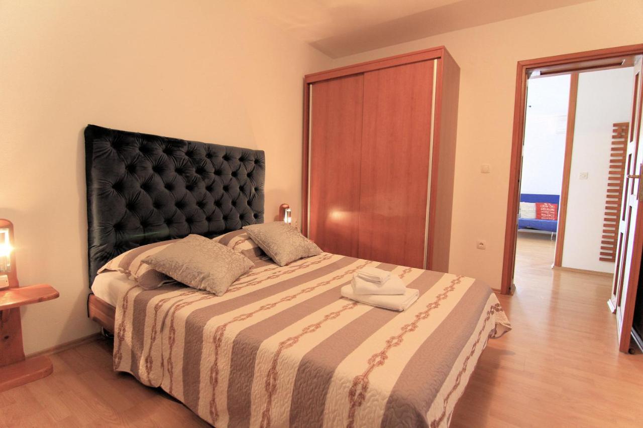 Apartmani Villa Kalinic Njivice Eksteriør billede