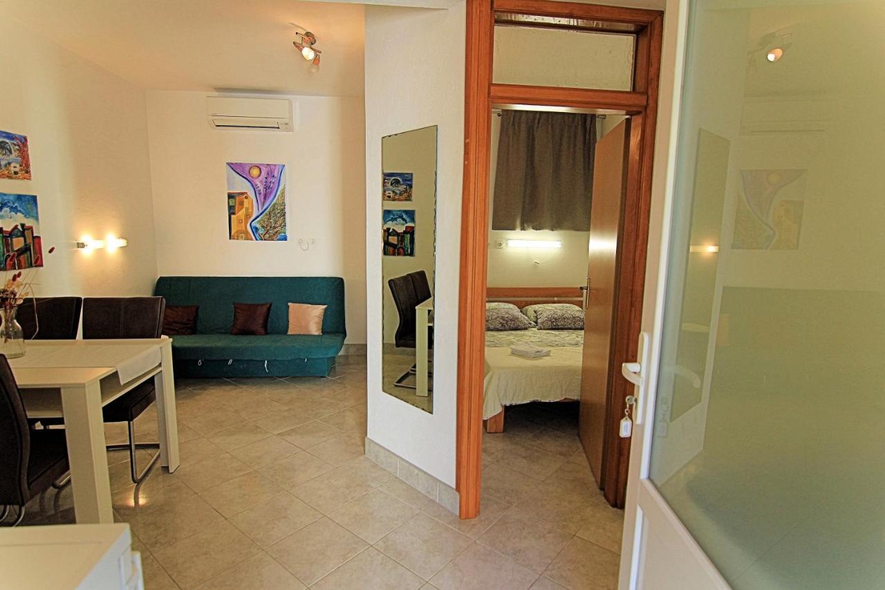 Apartmani Villa Kalinic Njivice Eksteriør billede